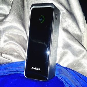 Anker Prime 250w 27,650mAh power bank